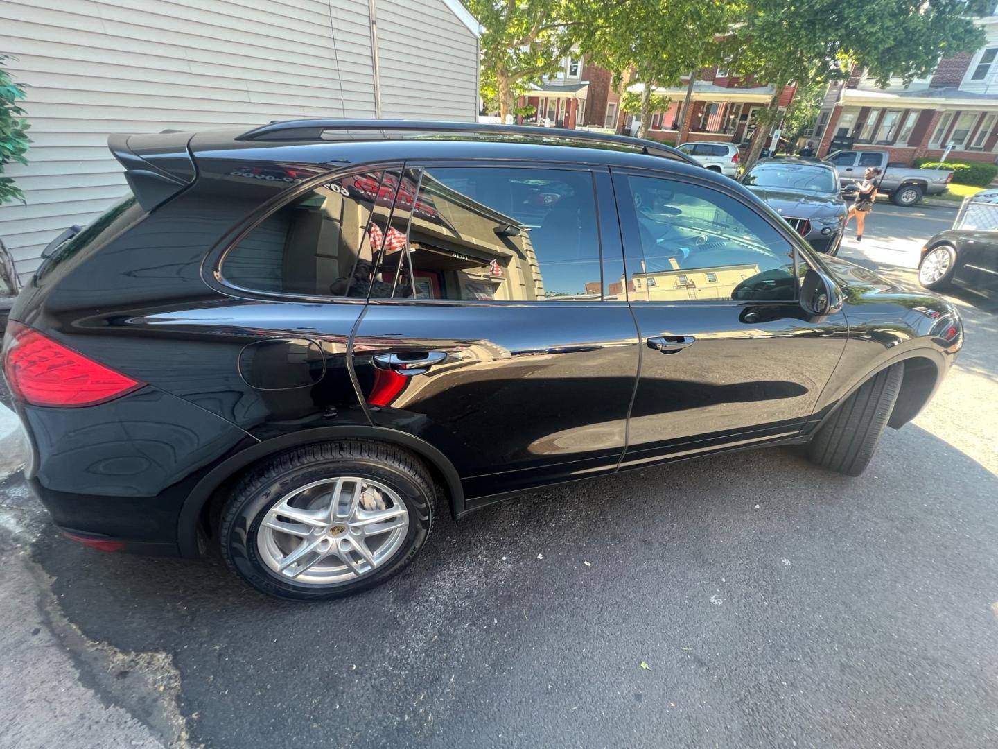 2014 BLACK /Black Leather Porsche Cayenne s (WP1AB2A20EL) with an 4.8L V8 DOHC 32V engine, 8 Speed Automatic transmission, located at 1018 Brunswick Ave, Trenton, NJ, 08638, (609) 989-0900, 40.240086, -74.748085 - This Porsche Cayenne is a super clean,well maintained black beauty! Always serviced and needs nothing. Please call Anthony to set up an appt. 609-273-5100 - Photo#11